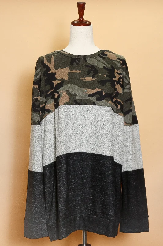 modern coatPlus Camo Color Block Sweater (5pc)